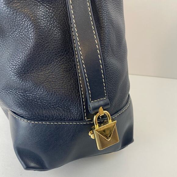 NWOT Michael Kors leather navy blue shoulder bag - Picture 3 of 7